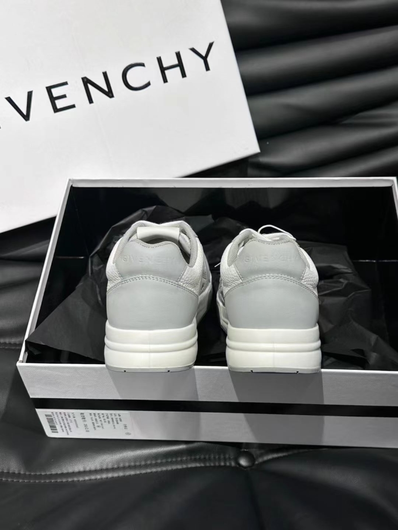 Givenchy Sneakers